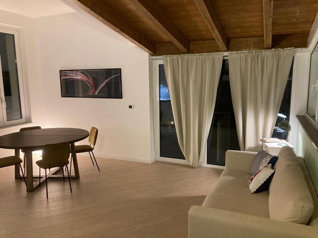 Appartamento Romantico Con Piscina Cervo Zewnętrze zdjęcie